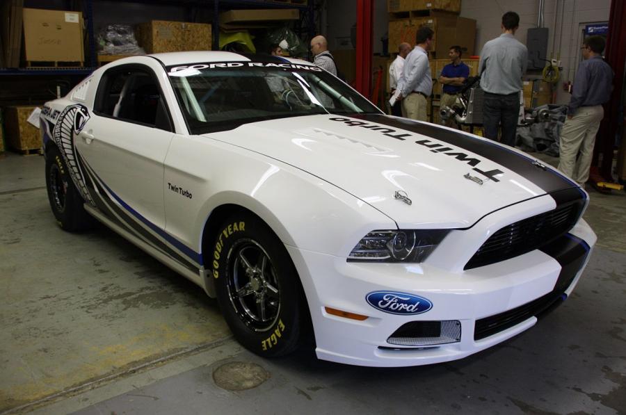  Ford Mustang Cobra Jet 2010 года  (фото 71 из 84)